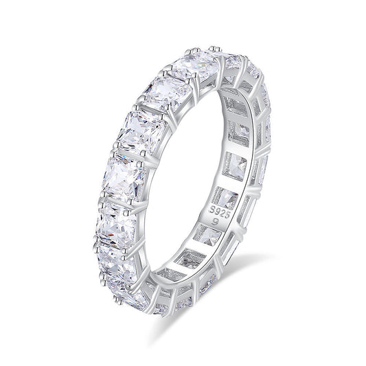 Main ring on display CZ