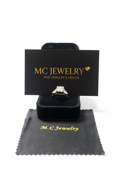 Moissanite 4ct on display 3 gems